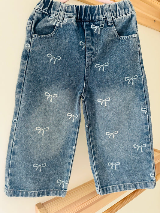 Betty Bow Jean