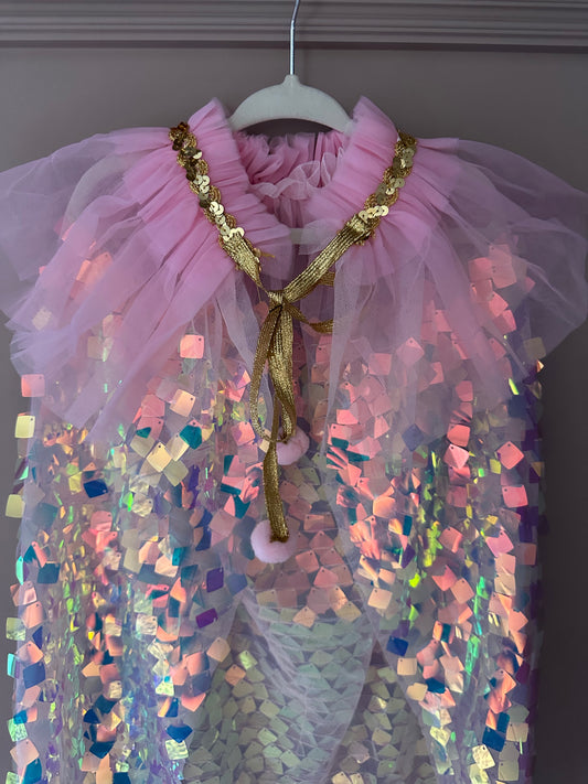 Clown cape